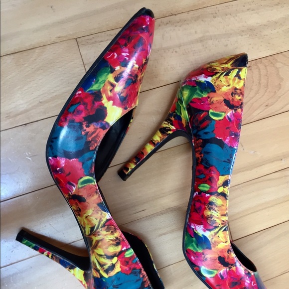 Brash High Heels Floral Print - Picture 5 of 6